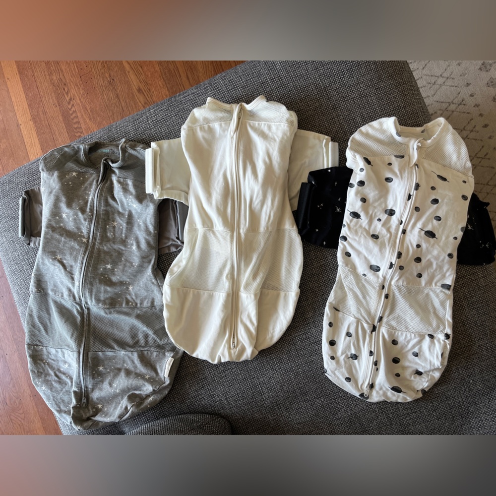 2 small / 1 medium SNOO sacks